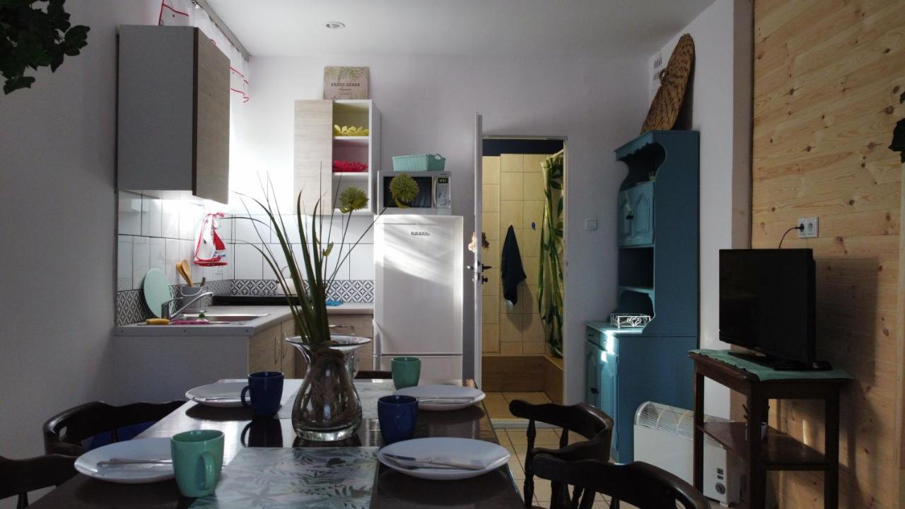 Borowno Wielkie Skarszewy Domek Letniskowy - Apartamenty Letniskowe エクステリア 写真